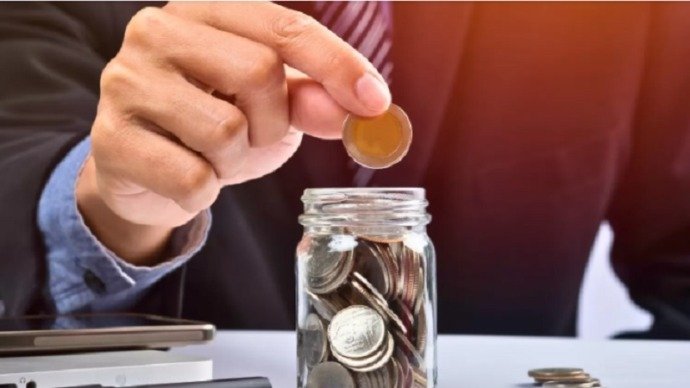 Tips Jitu Menabung dengan Gaji Pas-pasan demi Keuangan yang Stabil