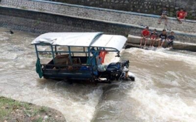 Fortuner Melintas, Motor Tiga Roda Hancur: Uang Rp 5 Juta Hilang di Jombang