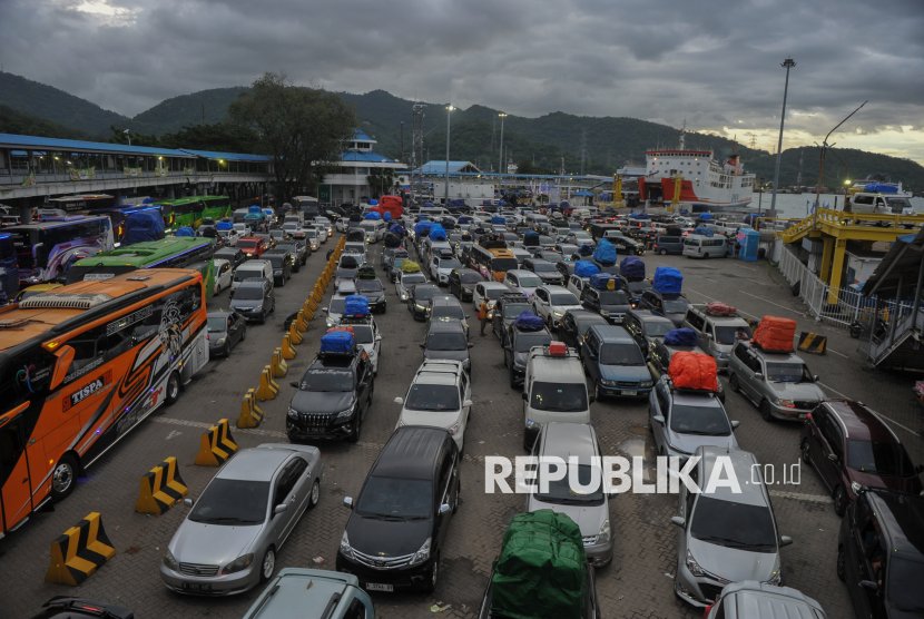 Kenaikan Signifikan Pemudik ke Merak: H-3 Tembus 170 Ribu