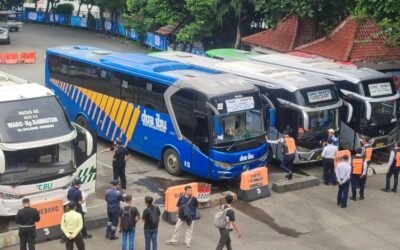 Kenaikan Drastis Pengunjung Terminal Kampung Rambutan Pasca-Lebaran