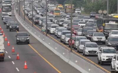 Arus Menuju Jakarta Membludak, Kontraflow Diaktifkan dari KM 55 hingga KM 47 pada Tol Japek