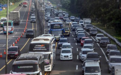 Arus LaluLintas Menuju Puncak Macet, Kontra Flow Diaktifkan dari CIawi KM 44 hingga 46